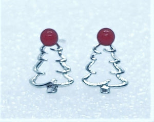 Christmas-tree-earrings-silver tone-red